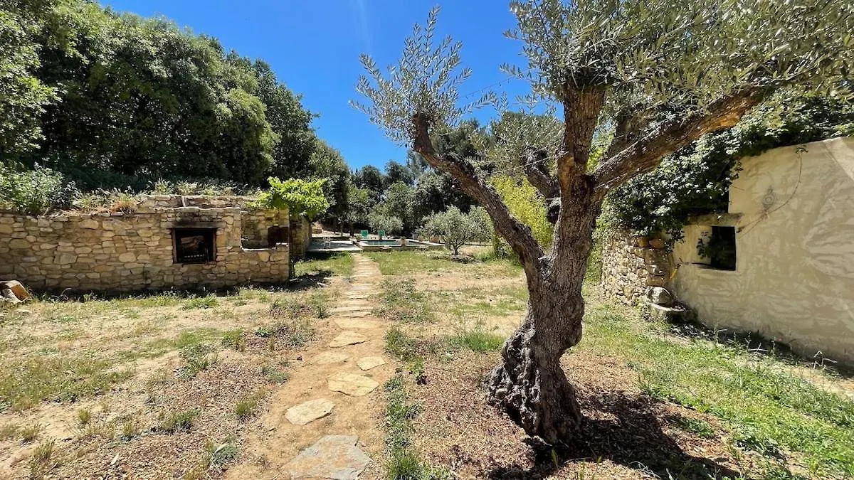 Holiday home Maison Au Pied Du Luberon Avec Piscine Privee Et Terrain De Boules Lourmarin France