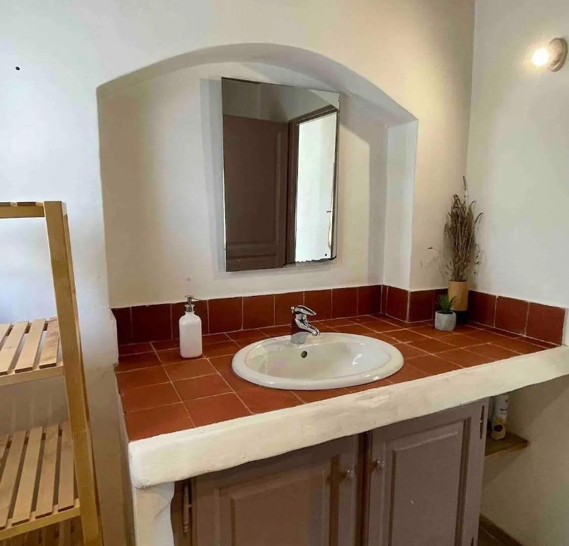 Maison Au Pied Du Luberon Avec Piscine Privee Et Terrain De Boules Lourmarin Holiday home
